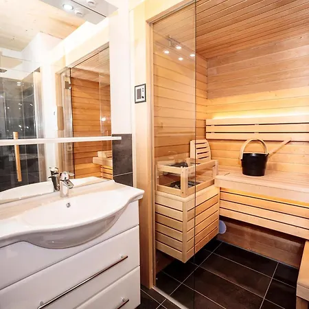 Spacious With Sauna * Ennsling